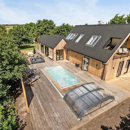 Casa de Férias Luxurious House With Pool Near Ebeltoft